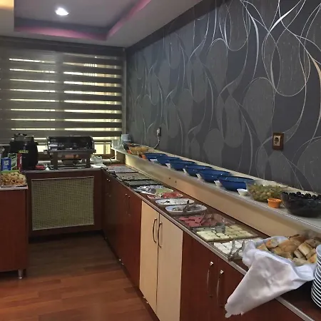 Hotel Kayzer *